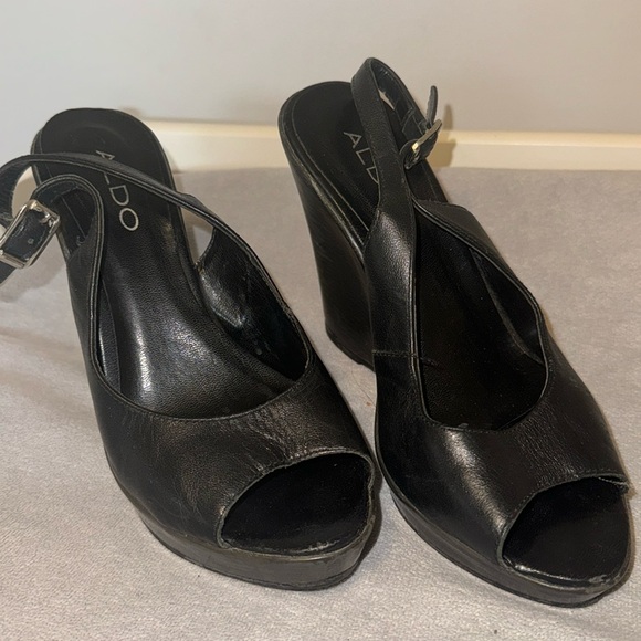 worn black ALDO wedges 36 EUR 5 USA - Picture 2 of 5